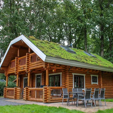 Atmospheric, Wooden House With A Dishwasher, In Nature בית נופש