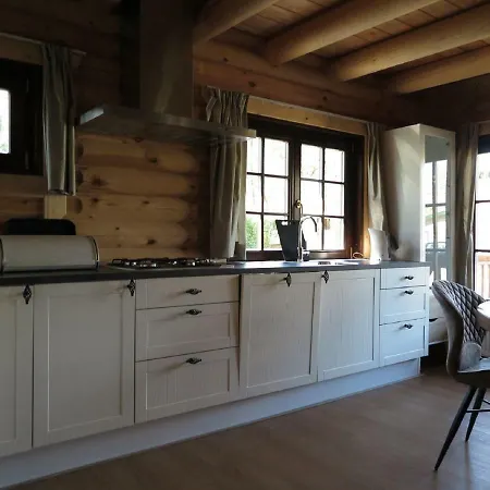 Atmospheric, Wooden House With A Dishwasher, In Nature בית נופש *